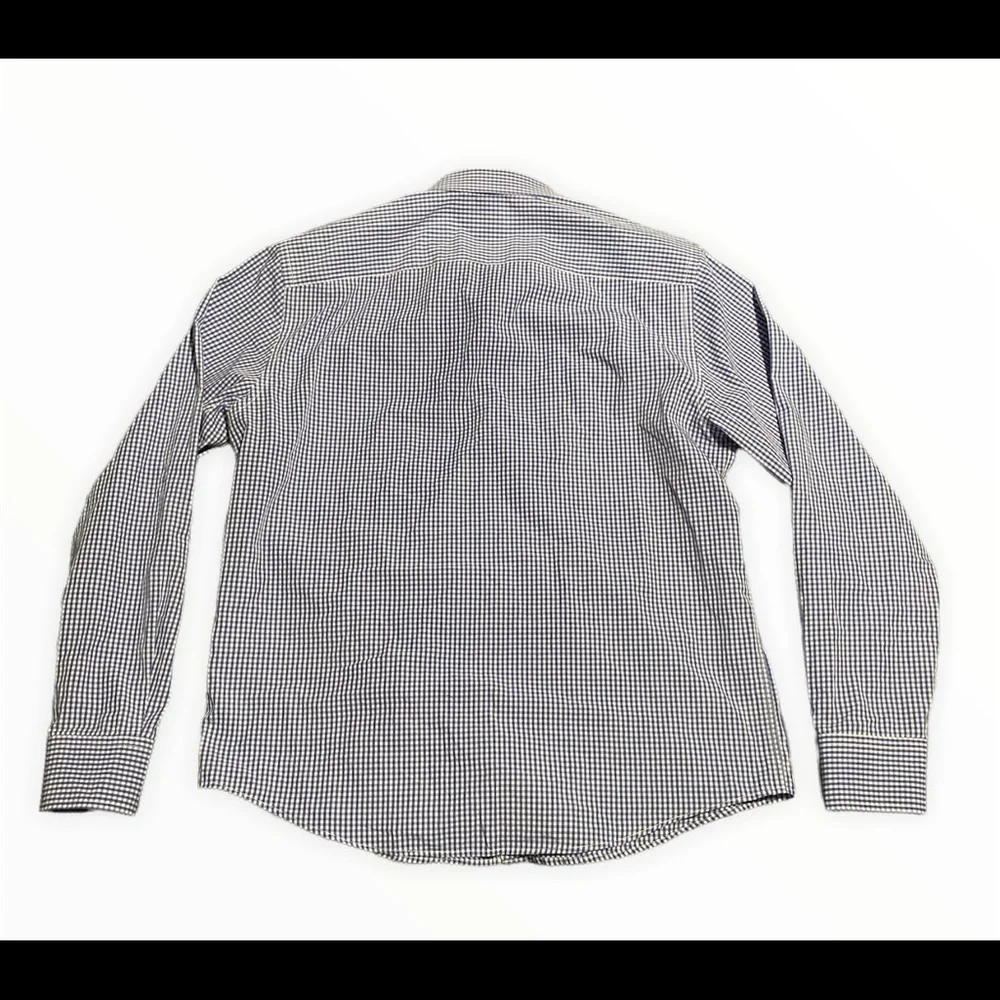 Untuckit Button Down Shirt - Picture 2 of 4